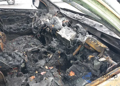 2017 Hyundai Santa Fe Sport 2.4L from USA, damaged, VIN 5XYZUDLB3HG448819